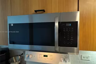 7501 E Treasure Dr, North Bay Village, FL 33141 - Photo 12