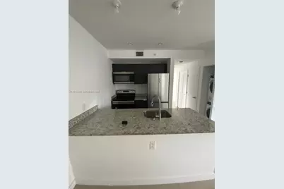 423 E 27th St #102, Hialeah, FL 33013 - Photo 4