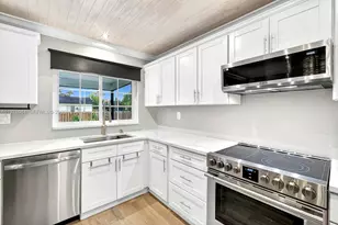 11280 NW 26th St, Plantation, FL 33323 - Photo 16