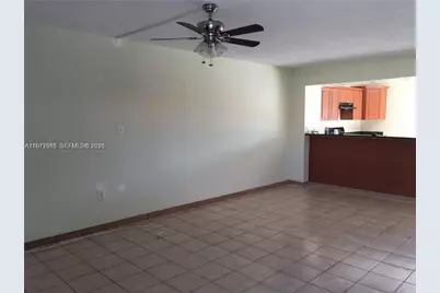 2162 W 60th St #14208, Hialeah, FL 33016 - Photo 4