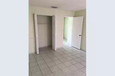 2162 W 60th St #14208, Hialeah, FL 33016 - Photo 8