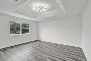 14422 N Royal Cove Cir, Davie, FL 33325 - Photo 18