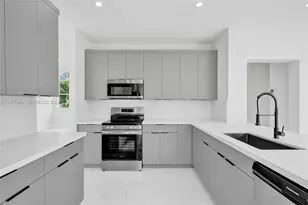 14422 N Royal Cove Cir, Davie, FL 33325 - Photo 8