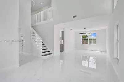 14422 N Royal Cove Cir, Davie, FL 33325 - Photo 10