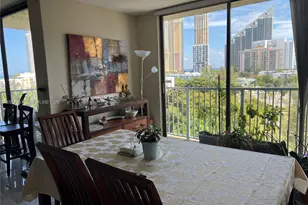 17600 N Bay Rd, Sunny Isles Beach, FL 33160 - Photo 14