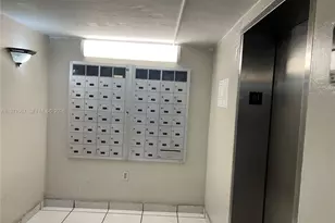 17600 N Bay Rd, Sunny Isles Beach, FL 33160 - Photo 28