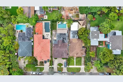 35 SW 20th Rd, Miami, FL 33129 - Photo 50