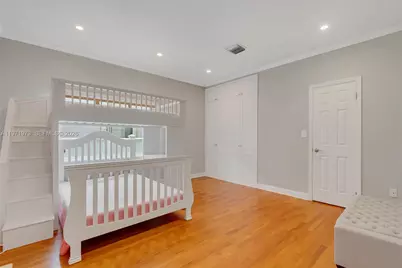 35 SW 20th Rd, Miami, FL 33129 - Photo 16