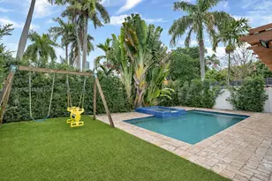 35 SW 20th Rd, Miami, FL 33129 - Photo 24