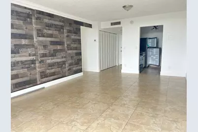 2000 NE 135th St #406, North Miami, FL 33181 - Photo 4