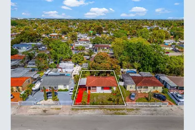9201 NW 33rd Ave Rd, Miami, FL 33147 - Photo 12