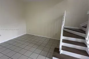 1529 SE 24th Ct, Homestead, FL 33035 - Photo 4