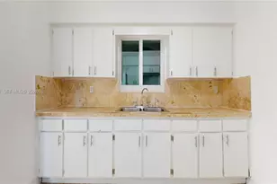 3800 SW 104th Ave, Miami, FL 33165 - Photo 10