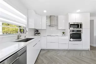 1551 SW 135th Terrace, Pembroke Pines, FL 33027 - Photo 2