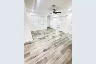 7910 NW 12th St, Pembroke Pines, FL 33024 - Photo 10