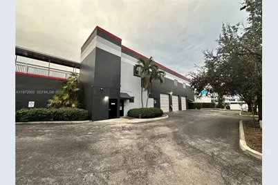 2950 N 28th Ter, Hollywood, FL 33020 - Photo 1