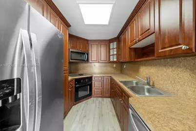 3301 NE 5th Ave #1010, Miami, FL 33137 - Photo 8