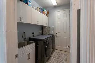 6918 SE Sleepy Hollow Ln, Stuart, FL 34997 - Photo 16