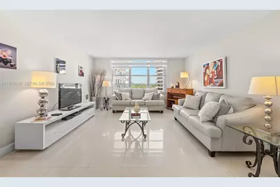 5161 Collins Ave #910, Miami Beach, FL 33140 - Photo 4
