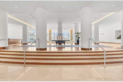 5161 Collins Ave #910, Miami Beach, FL 33140 - Photo 2