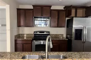 332 Carina Cir, Sanford, FL 32773 - Photo 12