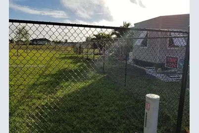 [Address not provided], Cape Coral, FL 33993 - Photo 8