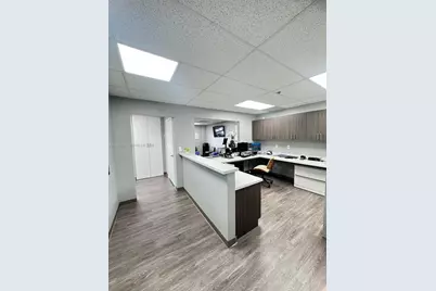 7100 W 20th Ave, Hialeah, FL 33016 - Photo 8