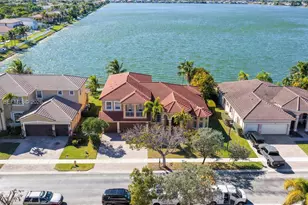 2324 SW 185th Ave, Miramar, FL 33029 - Photo 2