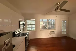 1925 Washington Ave, Miami Beach, FL 33139 - Photo 2