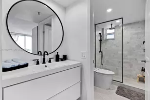 2457 Collins Ave, Miami Beach, FL 33140 - Photo 52