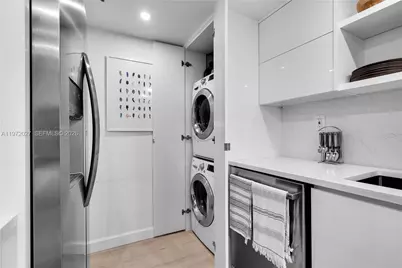 2457 Collins Ave #503, Miami Beach, FL 33140 - Photo 10