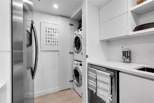 2457 Collins Ave, Miami Beach, FL 33140 - Photo 10