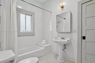 85 NE 46th St, Miami, FL 33137 - Photo 16