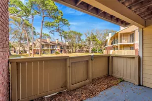 8613 Mallard Reserve Dr, Tampa, FL 33614 - Photo 16
