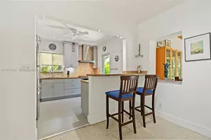 8819 Hawthorne Ave, Surfside, FL 33154 - Photo 8