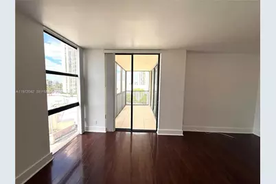 20335 W Country Club Dr #502, Aventura, FL 33180 - Photo 8