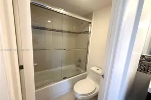 20335 W Country Club Dr, Aventura, FL 33180 - Photo 10