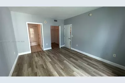 1250 S Miami Ave #1012, Miami, FL 33130 - Photo 10