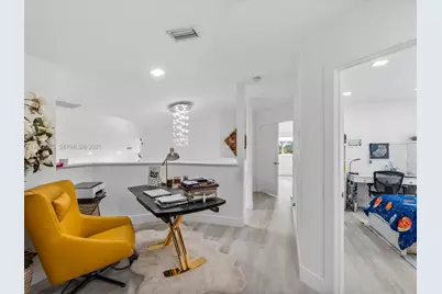 1607 SW 157th Ave, Pembroke Pines, FL 33027 - Photo 38