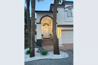 1607 SW 157th Ave, Pembroke Pines, FL 33027 - Photo 4