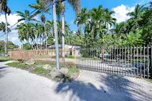 1025 NE 84th St, Miami, FL 33138 - Photo 10