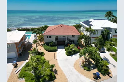 250 W Seaview Circle, Duck, FL 33050 - Photo 2