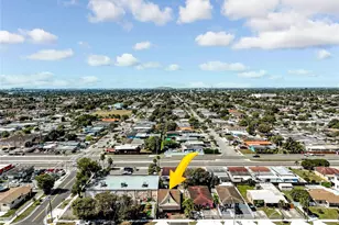 4318 E 8th Ct, Hialeah, FL 33013 - Photo 22