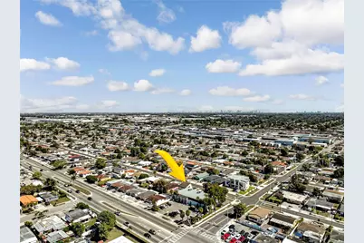 4318 E 8th Ct, Hialeah, FL 33013 - Photo 24