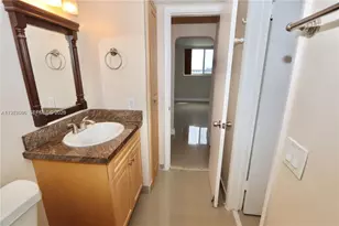 2910 Point E Dr, Aventura, FL 33160 - Photo 18