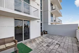 900 SW 8th St, Miami, FL 33130 - Photo 34