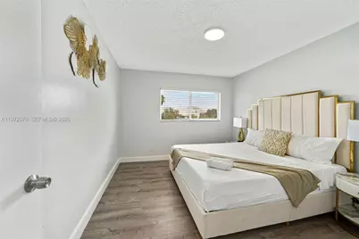 1051 NE 163rd St #2, North Miami Beach, FL 33162 - Photo 8