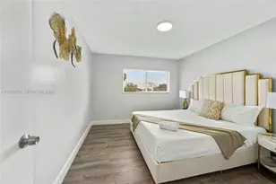 1051 NE 163rd St, North Miami Beach, FL 33162 - Photo 8