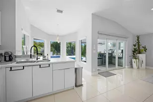 1242 Terrystone Ct, Weston, FL 33326 - Photo 10