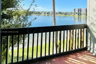 10000 NW 9th St Cir, Miami, FL 33172 - Photo 22